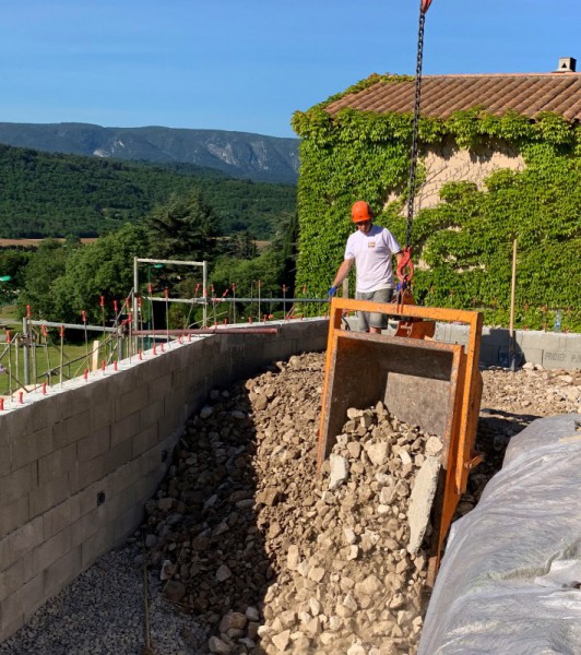 Reconstruction d'un mur de soutènement