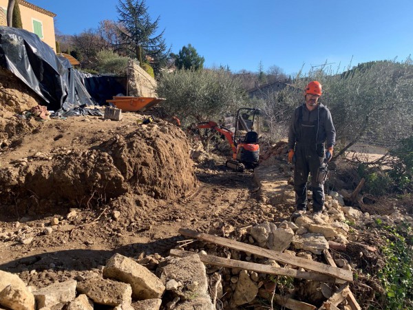 Reconstruction d'un mur de soutènement